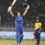 wpl 2026 Intense Battle: Sciver and De Klerk Dominate Orange & Purple Cap Race