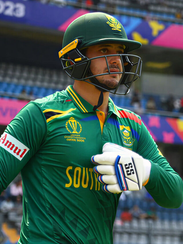 Quinton de Kock pulls off an unbelievable catch